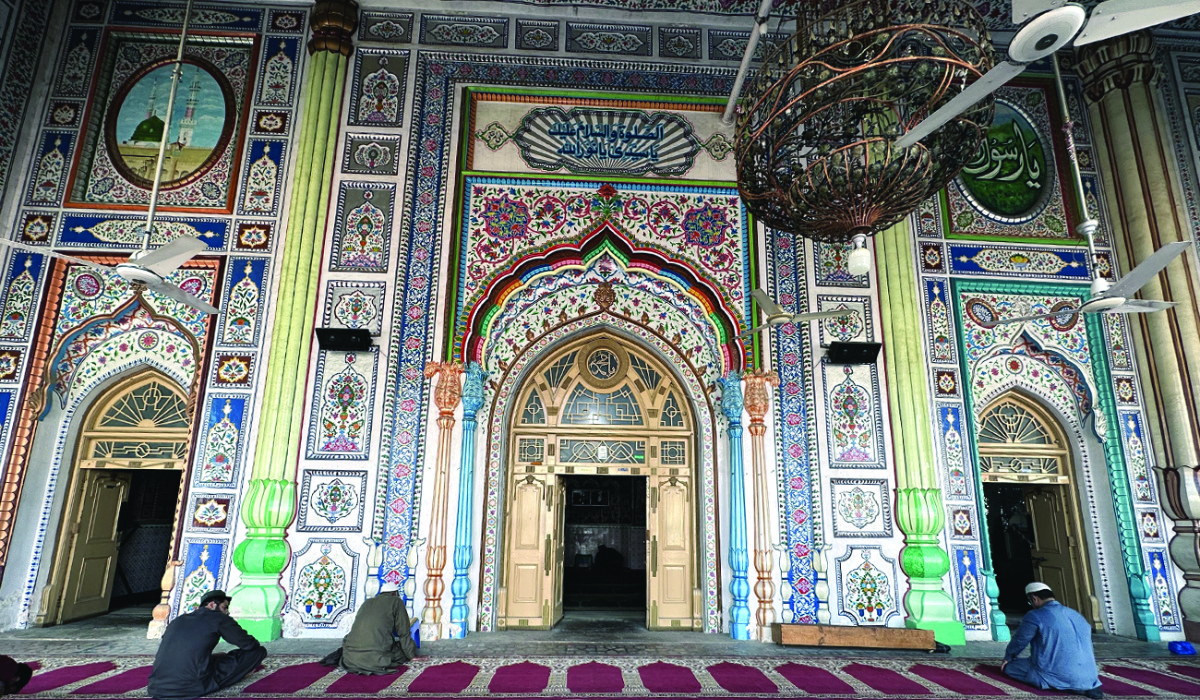 Grand Mosque Female Visitor Assistance