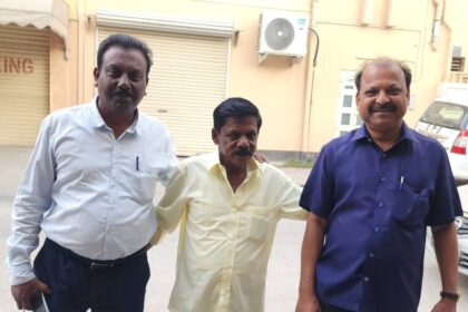 Man Stuck in Bahrain