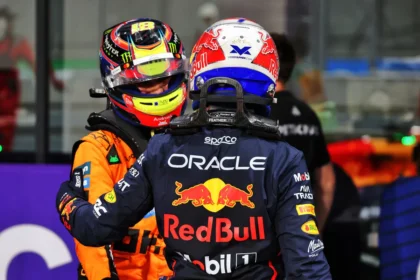 Verstappen Clinches