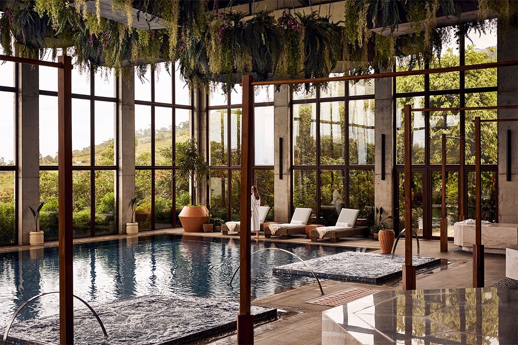  luxury staycation