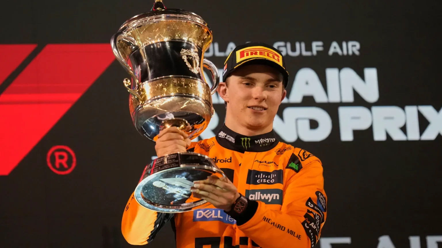 McLaren Piastri wins Bahrain