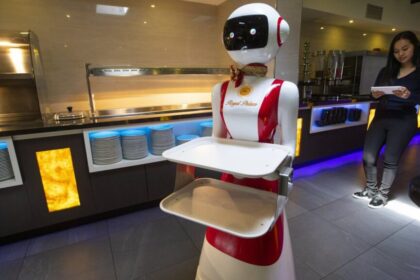 UAE restaurant robots