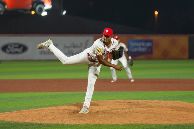 Arabia Wolves vs Karachi Monarchs